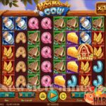 Nikmati keseruan dalam permainan slot online Moo Moo Cow dari Habanero yang menggunakan tema sapi ini menghadirkan nuansa ceria, simbol lucu seperti sapi, lonceng, rumput hijau, dan kandang kayu. Dengan grafis kartun yang menggemaskan, game ini cocok untuk Anda yang ingin bermain santai sambil tetap berpeluang menang besar!